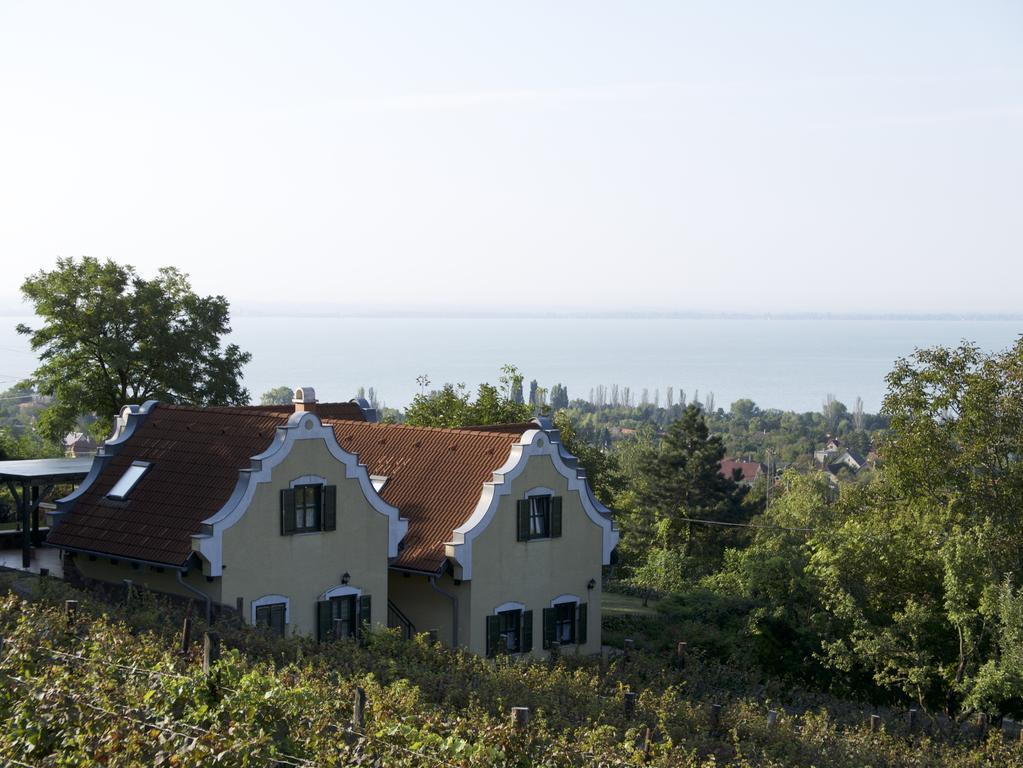 Hillside Apartments Revfulop Luaran gambar
